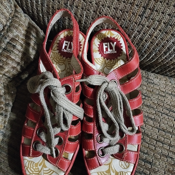 FLY London Multi-strap Wedge Sandals Lace Up Women's Size 39 Red Yito Very Clean - Picture 3 of 7